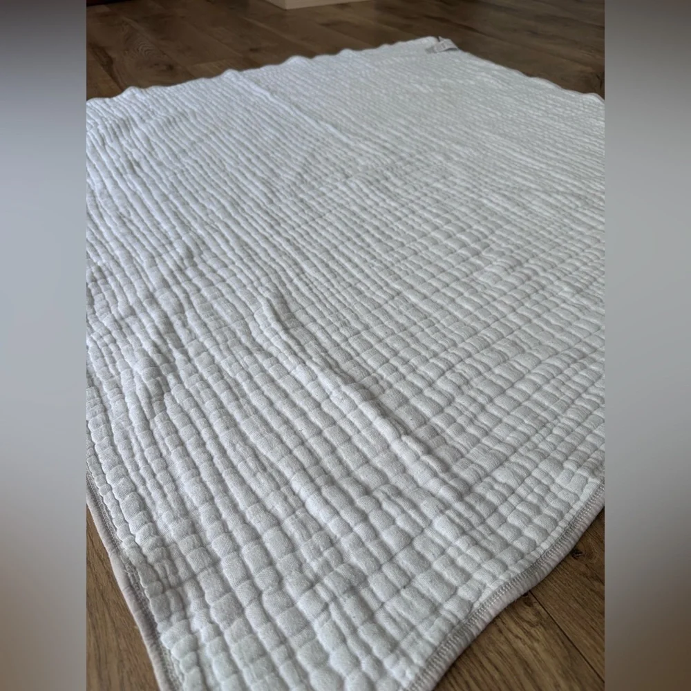 Aden + Anais Cotten Muslin Dream Blanket with Tan Grey White Diamonds 45” x 45”